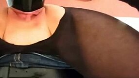 wow, rough toy fisting action!