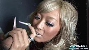 Objevujeme vzrušující kousky s nohama v punčochách díl 21