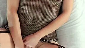 hot milf in lingerie toys herself to orgasm