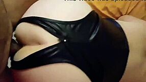 Brinetka španska beba mi lomi dupe, puni usta ogromnim kurcem!