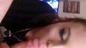 kayla gives blowjob 😘