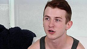 Horny agent fucks archer hart