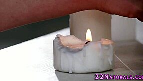 Babes blonde bongkok untuk blowjob kuat dan facial