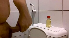 i gave an oiled handjob and watched him cum all over