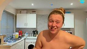 Amateur Teen Naked Cleaning Shaved Boobs