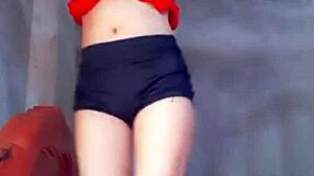 em �o ỏ v� mướp sệ in my view