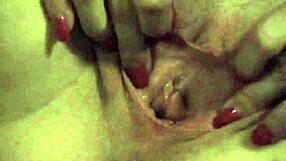 hot brunette fucks in close scandals 😈