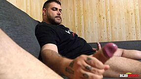 Amici Etero Fanno Scommessa con Favore Speciale Magic Javi