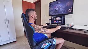 my girlfriend made me lose the game by seducing me with her big ass