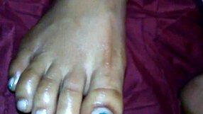 oh wow, that ebony footjob with cumshot on black feet is so intense and wild!