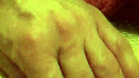 My dear wife shows her pussy 😍