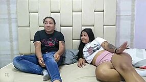 jugando la botellita nos chupamos los coños en latina colombian orgasm oral assfucking masturbation homemade massage