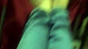 Want to worship Elizabeth's dirty feet?