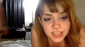 Cute Camgirl Suggestively Enjoys Anal Assfucking Fun with Her Boyfriend on Webcam