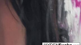 Jayden Jaymes Plays With Her Amazing Pussy!