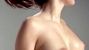 watch alisa's natural tits bounce