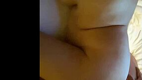 A homemade video of a girl Emma Kohn and her natural body