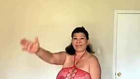 she's beautiful and red, so sensual