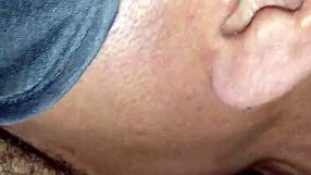 Obedient putito gets bareback cojiendo