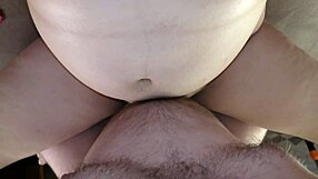 बेवफा हॉटवाइफ का विशाल प्रेग्नेंट पेट लेकर घर लौटना