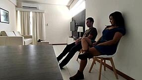 Chceš vidieť blond latinskú mladú 18+ fúkať veľký kokot?