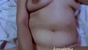 남편 없을 때 유부녀랑 빠른 섹스 더 할래?