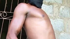 Introducing myself as sweetfuk18, a dedicated performer.