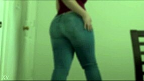 this chubby girl is teasing her fat ass in jeans