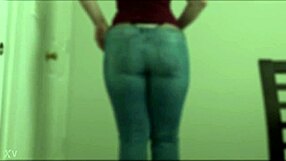 this chubby girl is teasing her fat ass in jeans