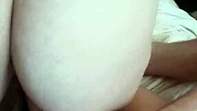 alana pearl shows off her big ass in amateur action