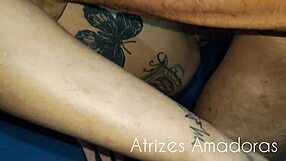 conheci uma jovem loira cacheada e meti no cu dela em casa