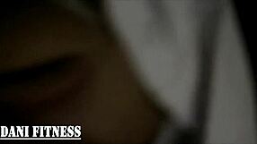 Fui me exibir no túnel e acabei mamando e levando rola gostoso