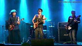 Cinnamon - ROCK N ROLL REBEL on the road! Live now!