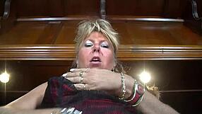 Lesbians And Friend Live A Threesome With Blonde Amateurs