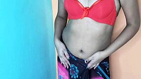 Indian MILF Extracts Pussy Cream with Dildo