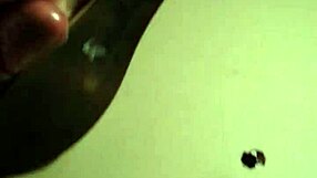 مساج قدمين من مراتي رهيب جداً