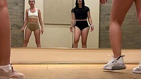 Blonde milf twerks juicy ass in leggings for first time