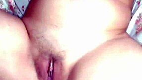 India Alinablonde Desi Bhabhi Squirts On Monster Cock