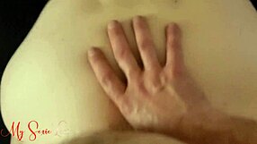 play with my butt and make me cum 😏