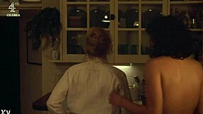 desiree akhavan and maxine peake share bisexual lesbian scene.