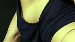 watch this sporty british chick suck dick for a facial?