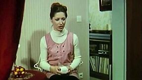 Vintage nevlastná sestra dostáva tabu anál v retro scéne