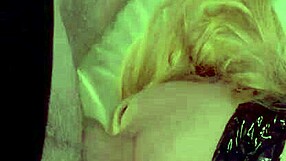 我绑住丰满继妹填充她的洞，哇！