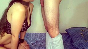 novinha submissa sucks and gives pussy to her owner in homemade close-up