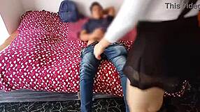 Dulce Ninfómana hace lo que su novio pide después de quitarse la ropa interior recibe follada en el culo y llenada de semen