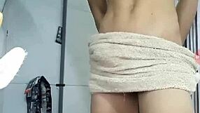 this gay guy puts on a hot show for you