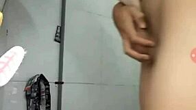 this gay guy puts on a hot show for you