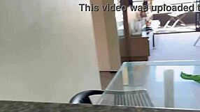 Tío, Me Cogí a la Sirvienta que Contrató Mi Mujer, Latina Caliente con Tatuajes... 🔥