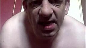 双性恋Mark Wright乞求真鸡巴深插他