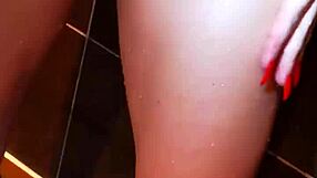 hannamontana's so horny, she masturbates her pussy in the shower